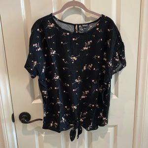 Buffalo Black Floral Tie Shirt *Size L*